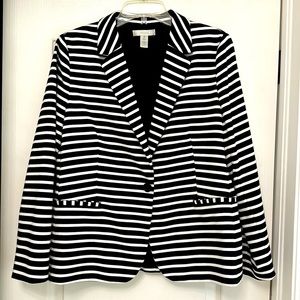 Sporty Chicos, black and white striped jacket full length arm